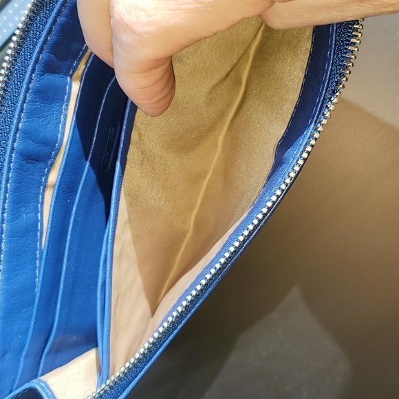Matching Blue Coach handbag & wallet - Picture 4 of 12